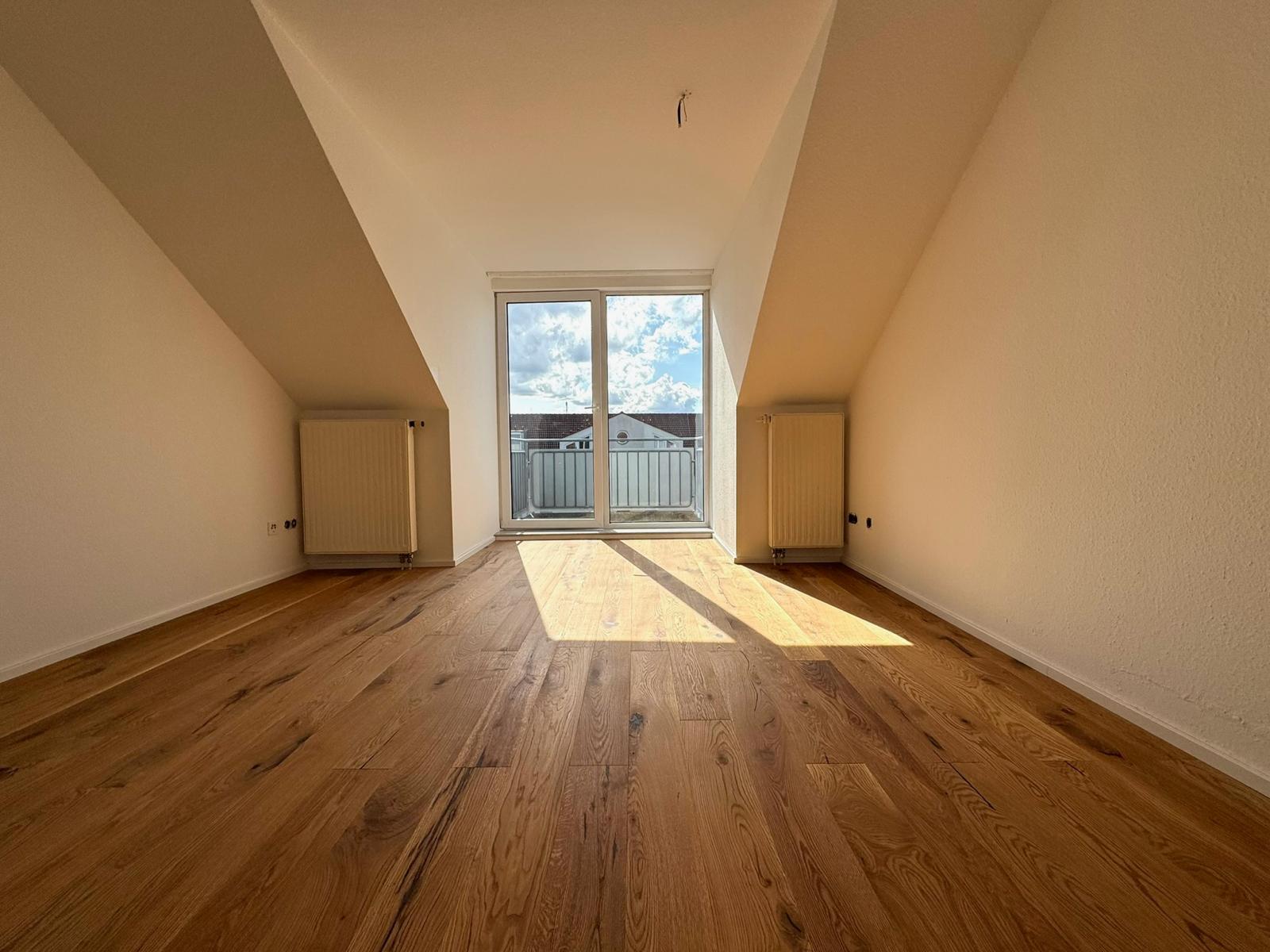 Hochwertig renovierte Wohnung in einem angekauften Mehrfamilienhaus